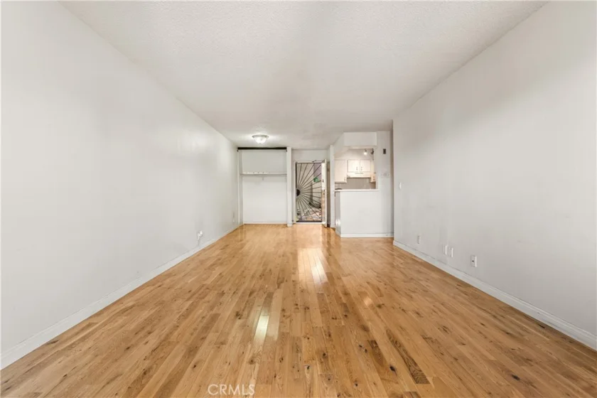 1119 Albany #106 photo 8