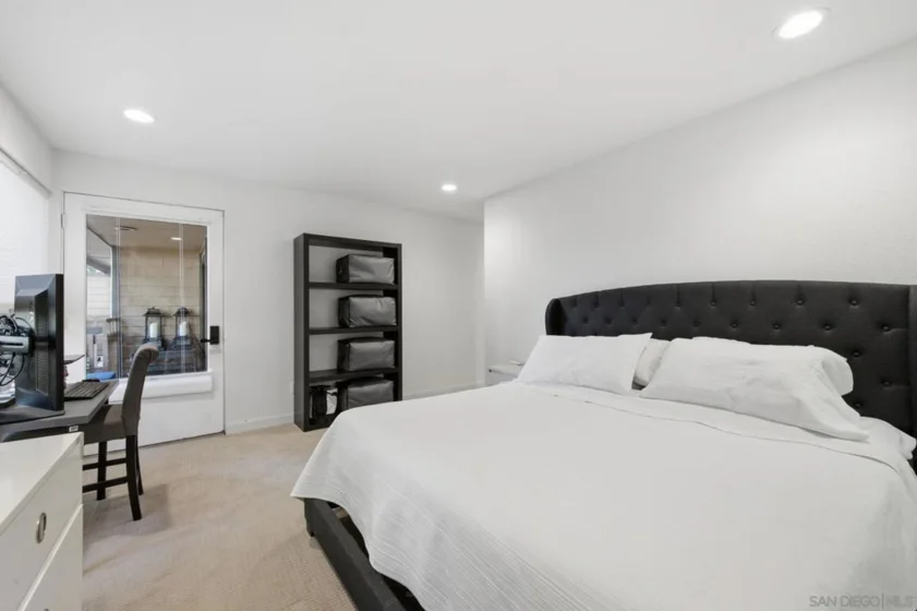 2928 Lawrence photo 21