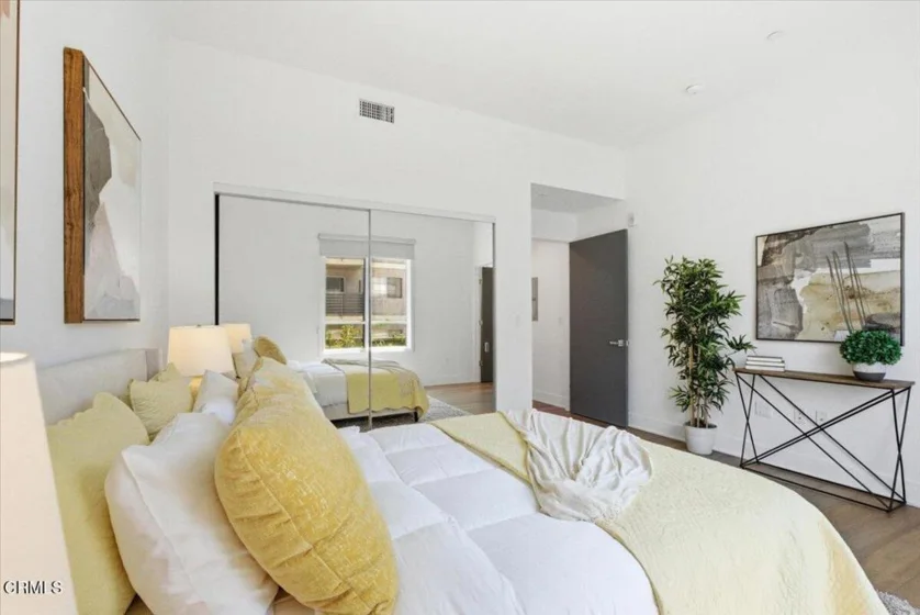 125 Hurlbut Street #205 photo 12
