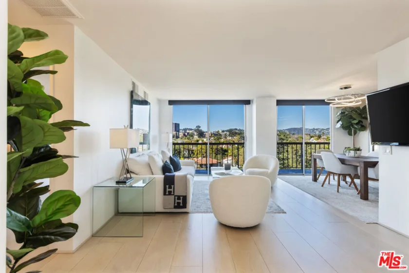 10751 Wilshire Boulevard #908 photo 1