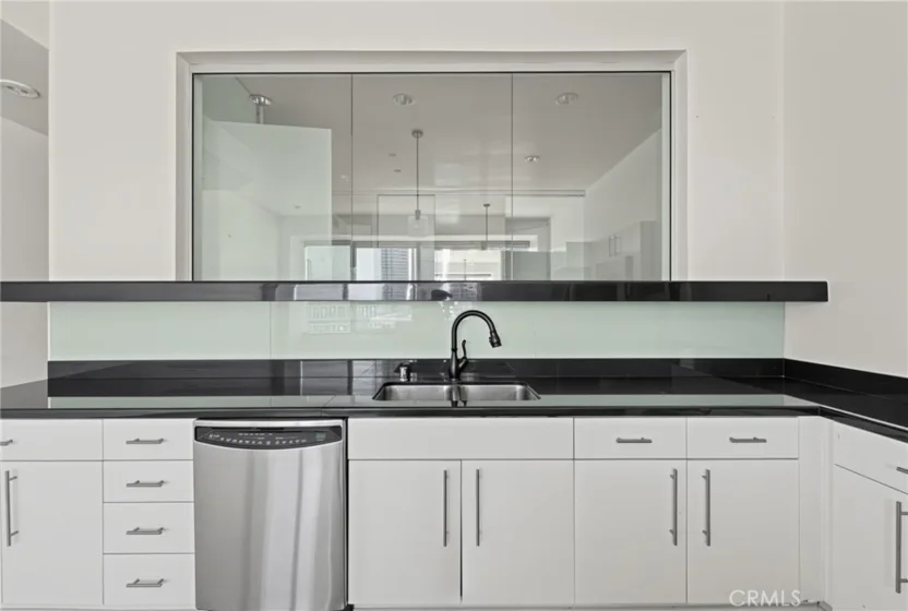 1100 Wilshire Boulevard #2207 photo 14