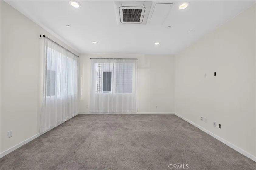 821 Brickyard photo 25