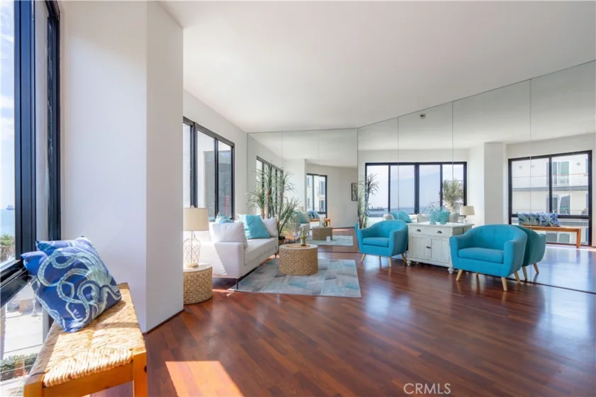 1310 E Ocean #401 photo 10