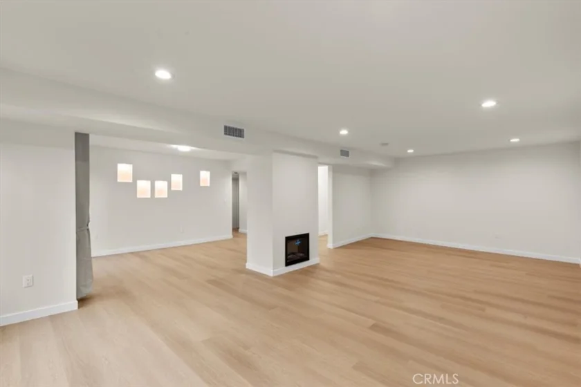 7505 Hampton Avenue #4 photo 3