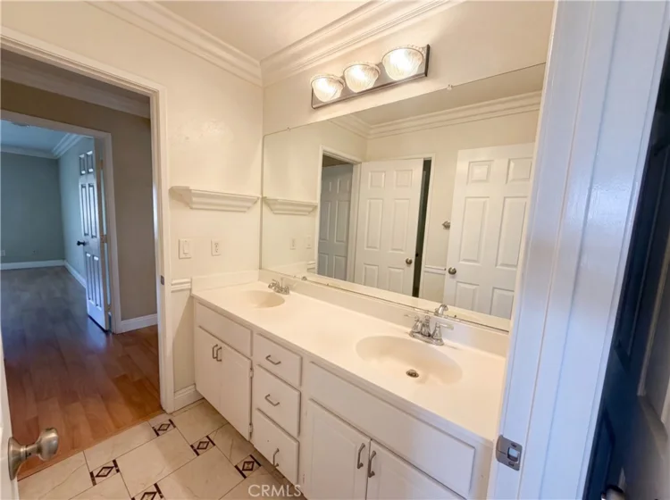 27801 Canyon Hills Way photo 14