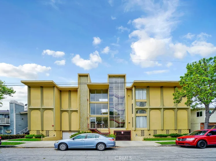 333 Newport Avenue #201 photo 1