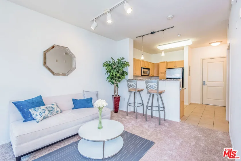 100 S Alameda Street #471 photo 1