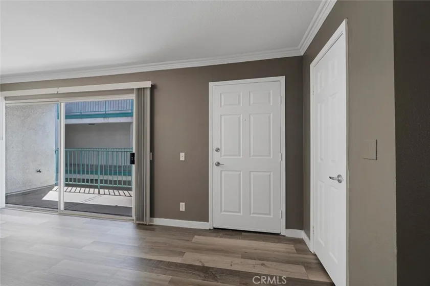 1335 Newport Avenue #209 photo 2