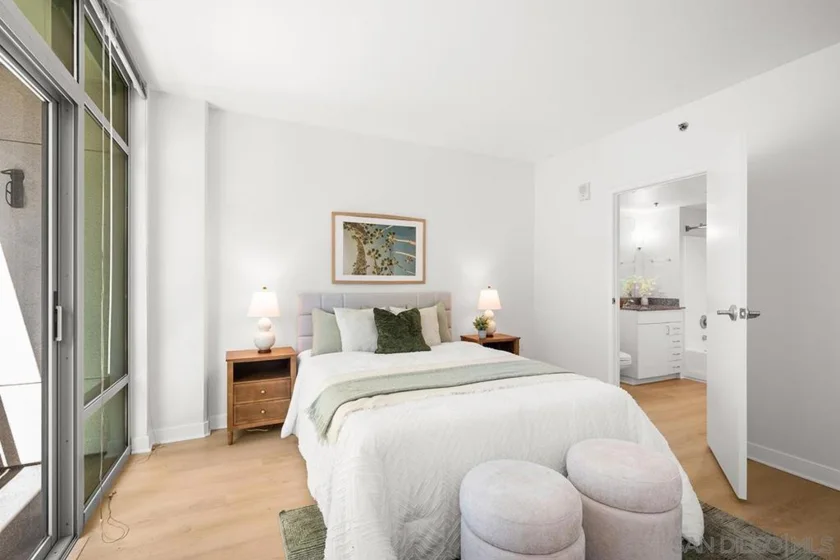 425 W Beech Street #408 photo 19
