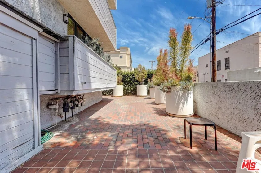 148 S Crescent Drive #101 photo 42
