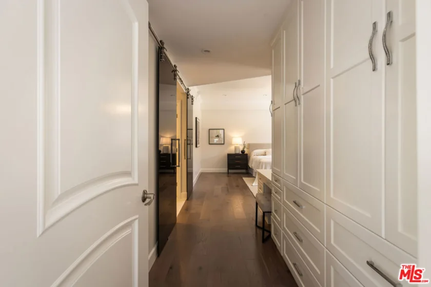 4460 Wilshire Boulevard #207 photo 38