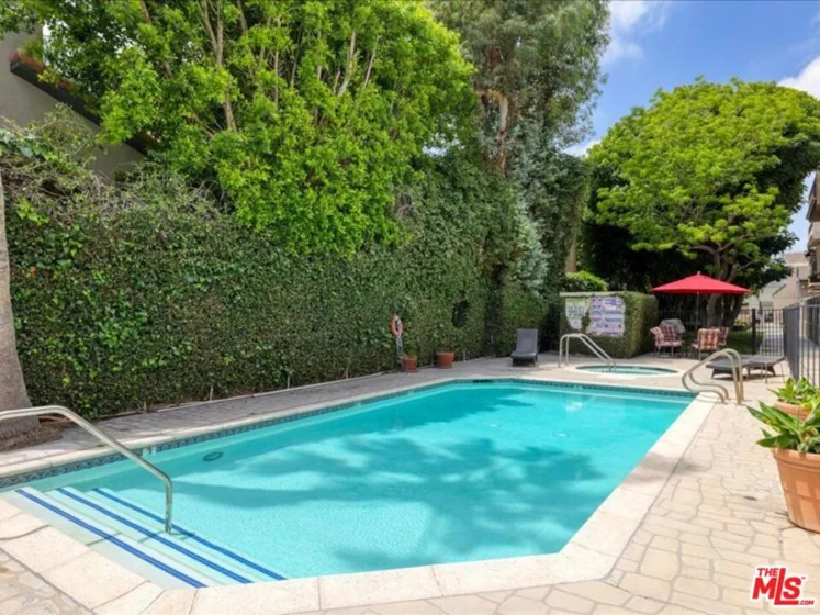 4477 Woodman Avenue #304 photo 30