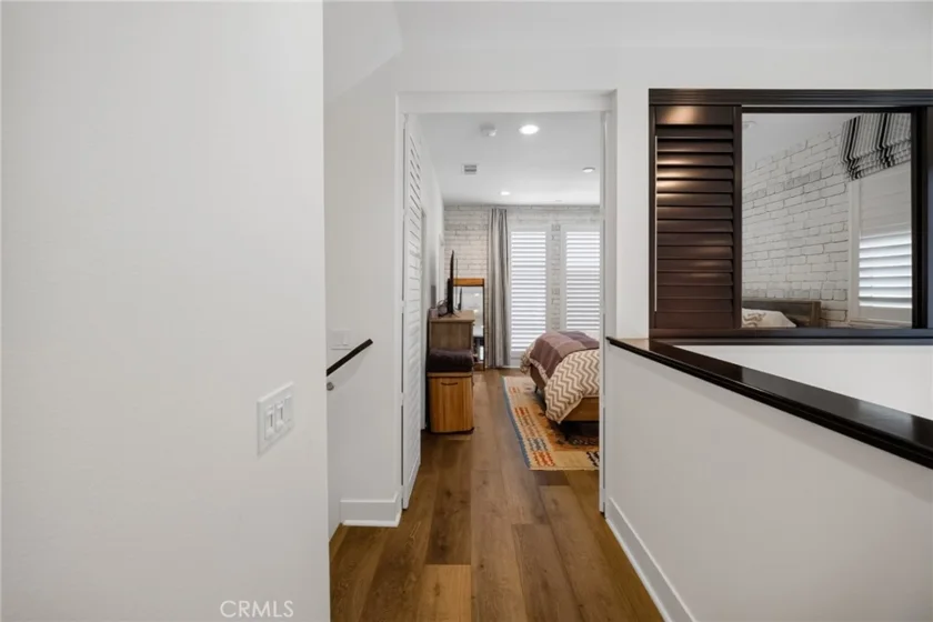 1687 Grand View photo 22