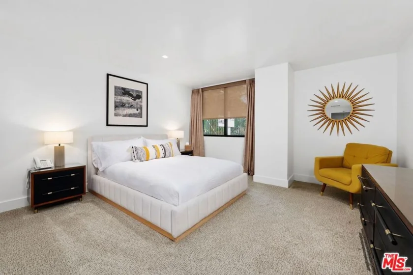 818 N Doheny Drive #606 photo 16