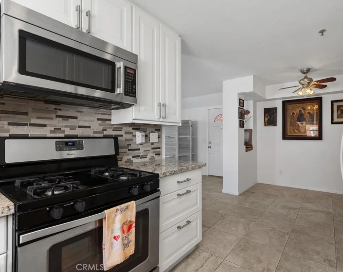 409 Utica #D43 photo 9