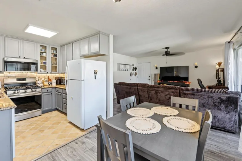 514 Calle Montecito #78 photo 4