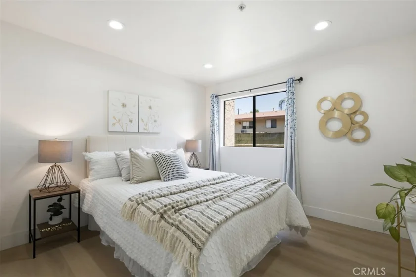 64 N Mar Vista Avenue #127 photo 8