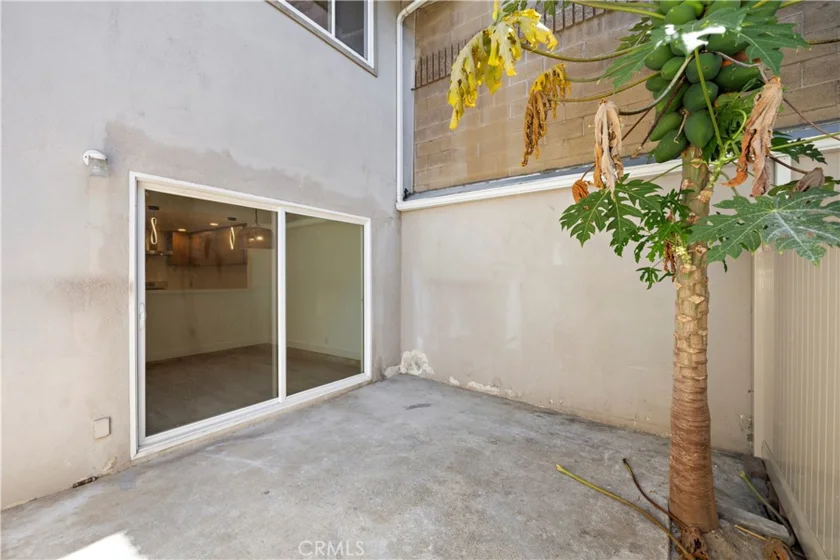655 W 6th #A photo 24