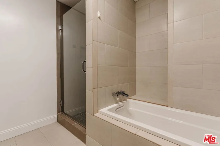 1337 Centinela Avenue #2 photo 13