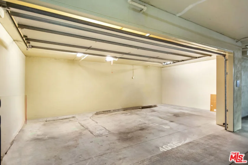11847 Gorham Avenue #403 photo 40
