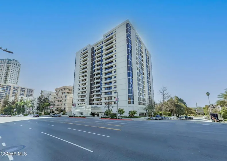 10660 Wilshire Boulevard #410 photo 1