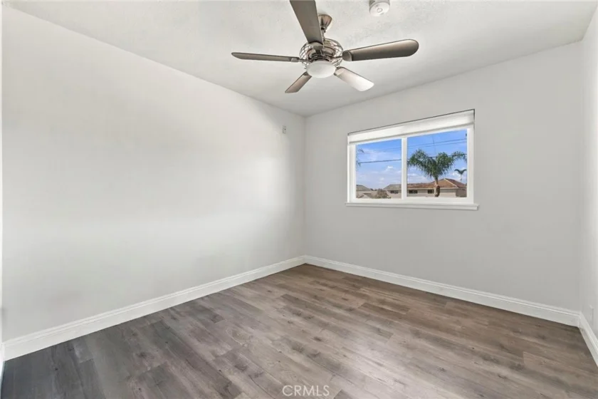 4435 Larwin photo 20