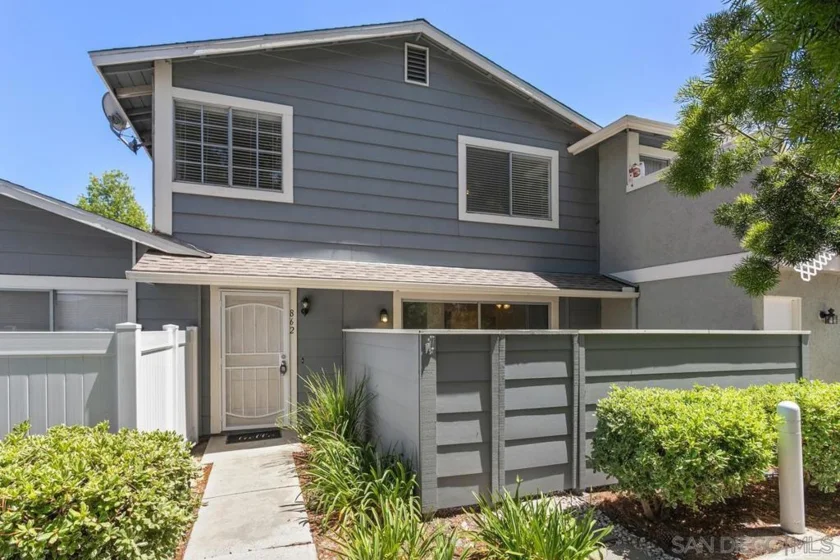 862 Dana Point Way photo 1