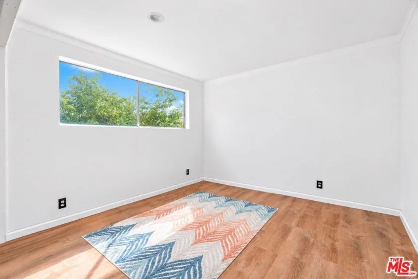 6160 Whitsett Avenue #10 photo 15