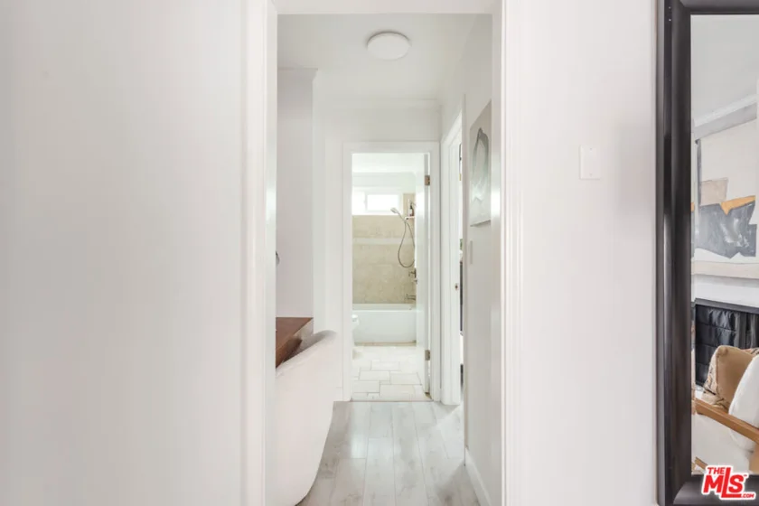 1845 Corinth Avenue #107 photo 31