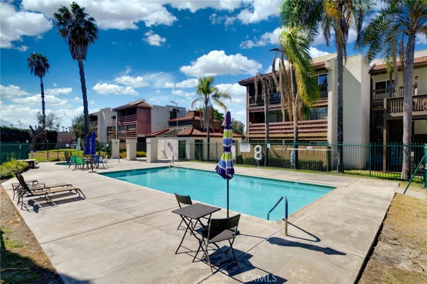 1104 S Citron photo 15