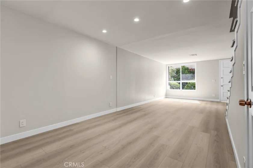 7300 Lennox Avenue #C7 photo 9