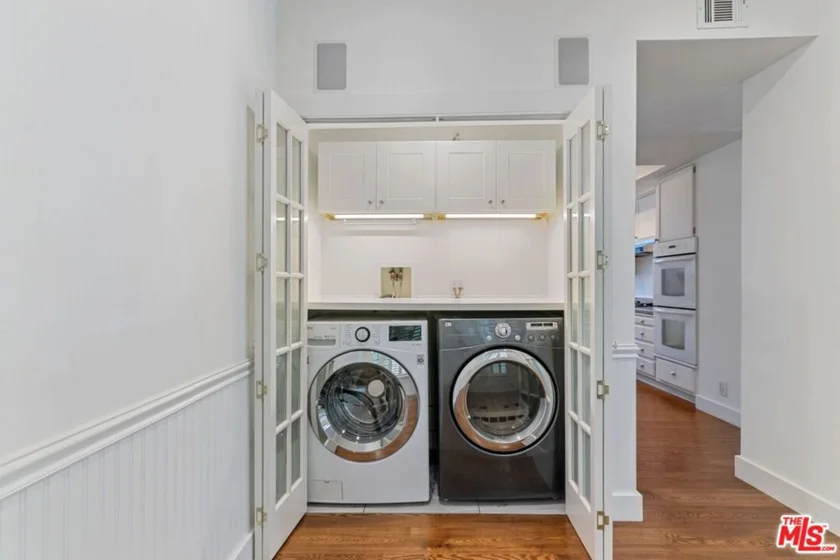2031 S Bentley Avenue #107 photo 6