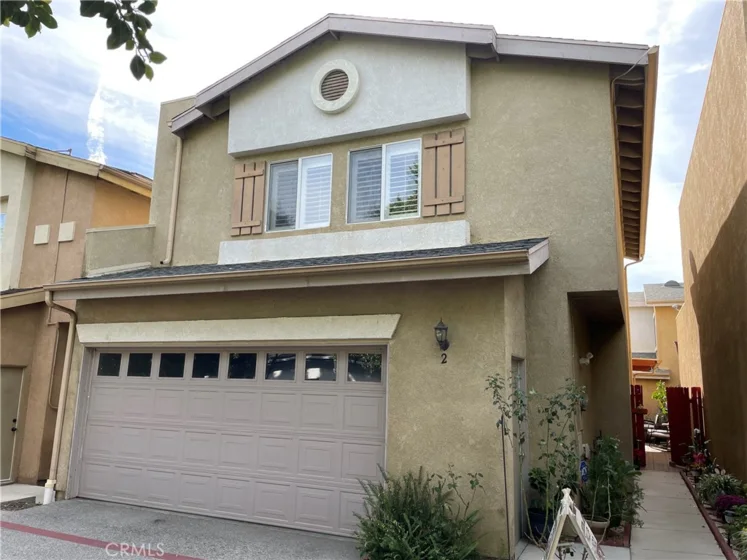 15122 Roxford Street #2 photo 1