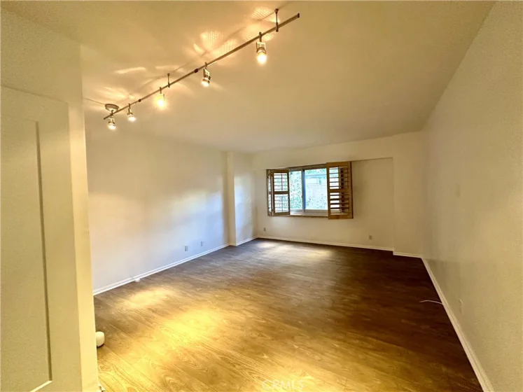 10450 Wilshire #2A photo 11