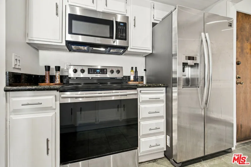 1215 N Olive Drive #306 photo 8