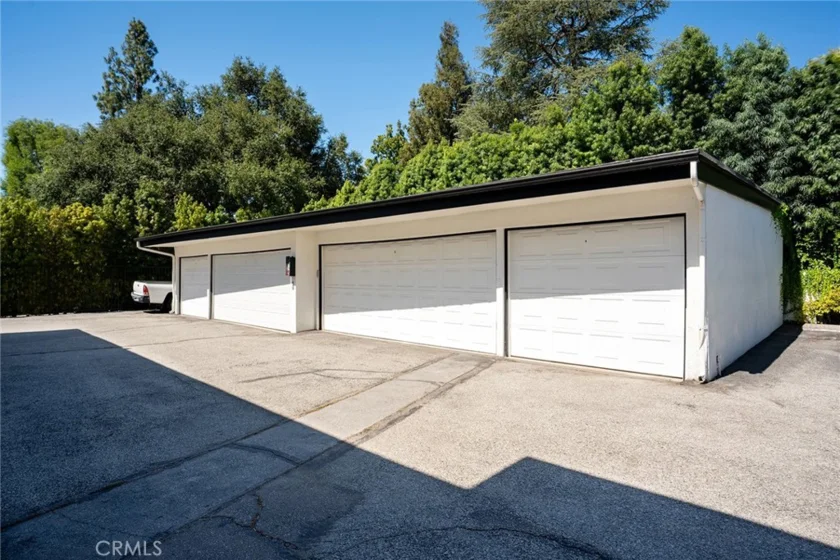 681 S Orange Grove #3 photo 15