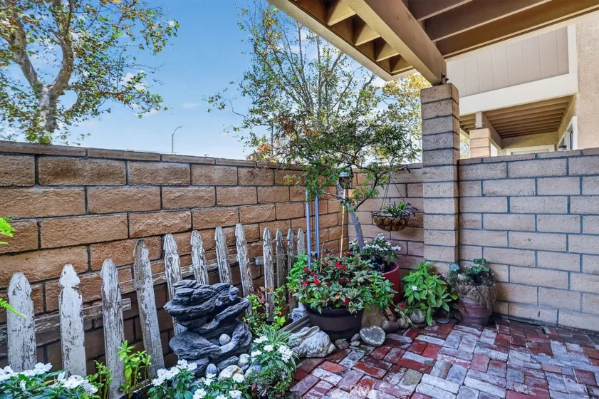 8512 Belmont #31 photo 14
