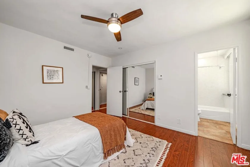 540 Kelton Avenue #105 photo 21