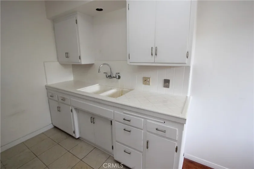 1831 E Appleton #9 photo 10
