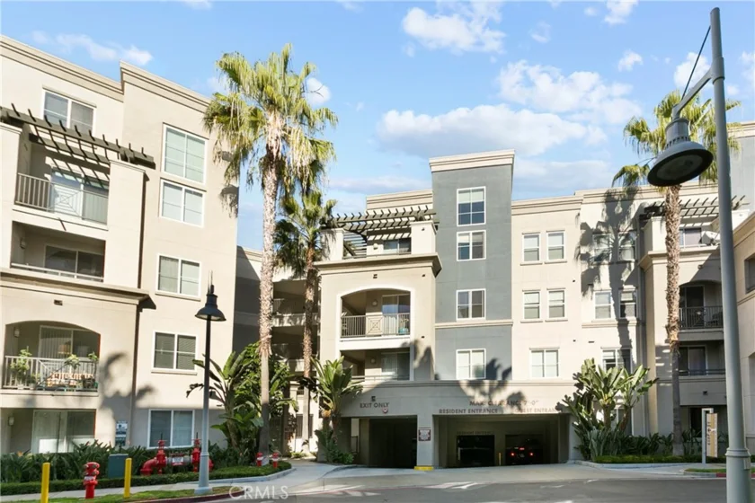 2358 Scholarship photo 1