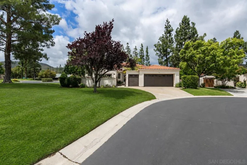 22905 Turnberry Court photo 28