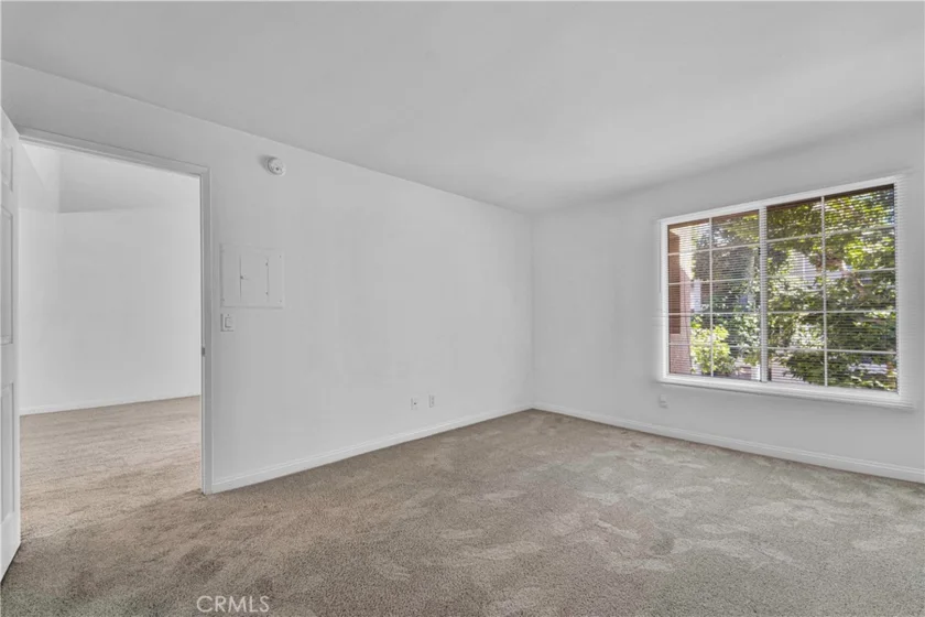 5535 Canoga #332 photo 13