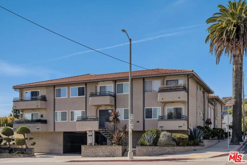 785 W 19th Street #6 photo 4