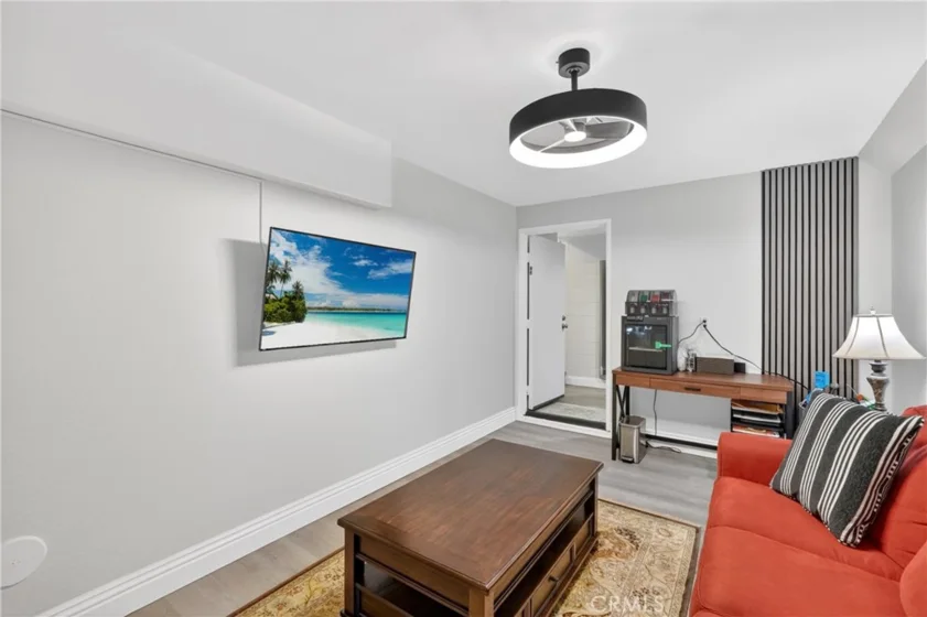 1027 S Stresa photo 15