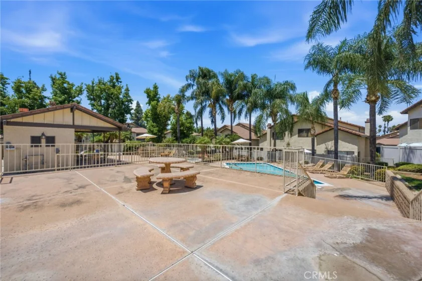 5050 Canyon Crest #18 photo 31