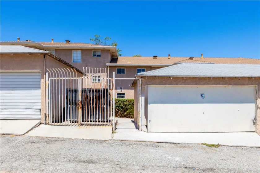 4072 Hillcrest Drive #C photo 23