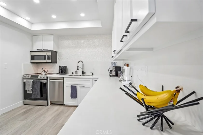 969 Hilgard Avenue #907 photo 30