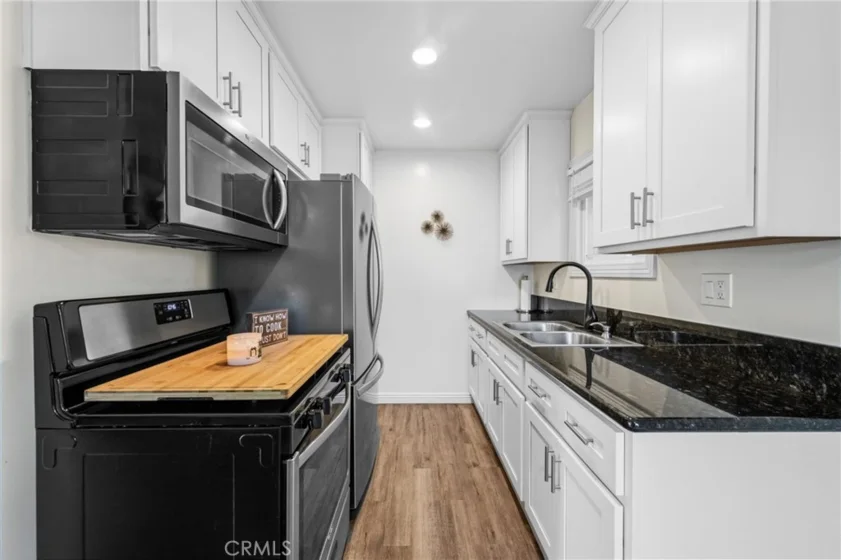 3822 E 1st #1 photo 23