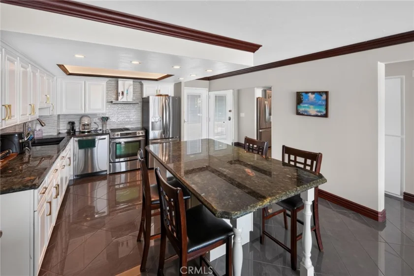 4944 Cass Street #1101 photo 9