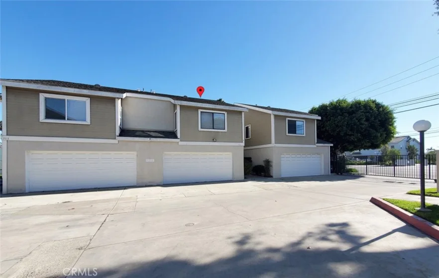 7915 Cerritos photo 1